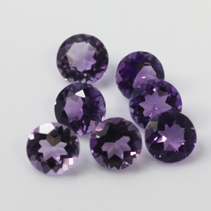 พลอยร้านเจมส์อินเลิฟ , GemInLove Gemstone
