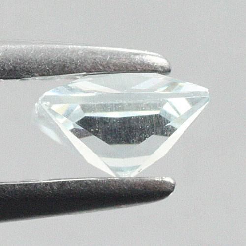 พลอยร้านเจมส์อินเลิฟ , GemInLove Gemstone