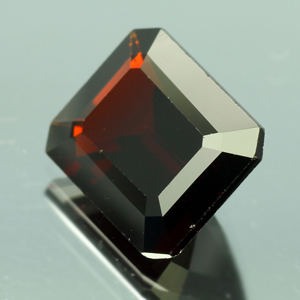 พลอยร้านเจมส์อินเลิฟ , GemInLove Gemstone