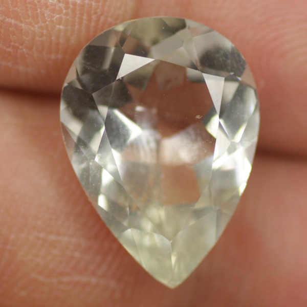 พลอยร้านเจมส์อินเลิฟ , GemInLove Gemstone