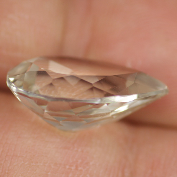 พลอยร้านเจมส์อินเลิฟ , GemInLove Gemstone