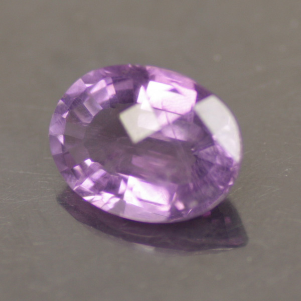 พลอยร้านเจมส์อินเลิฟ , GemInLove Gemstone