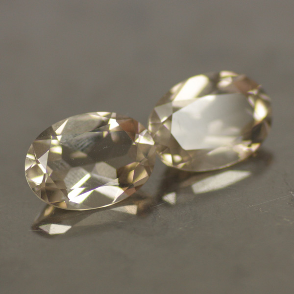 พลอยร้านเจมส์อินเลิฟ , GemInLove Gemstone 