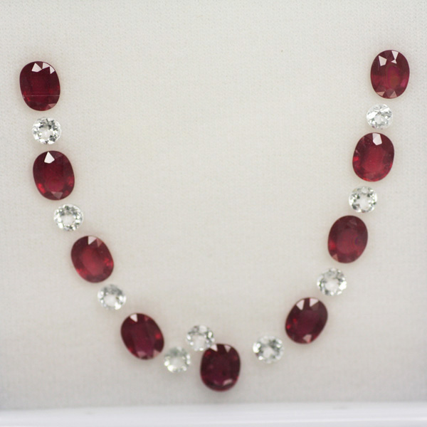 พลอยร้านเจมส์อินเลิฟ , GemInLove Gemstone