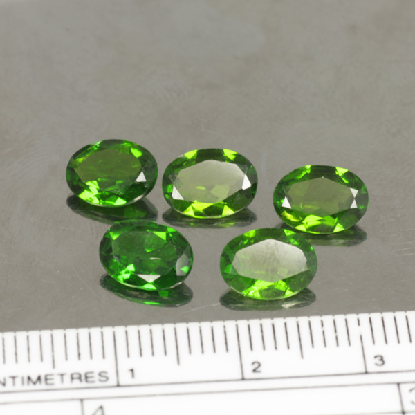 พลอยร้านเจมส์อินเลิฟ , GemInLove Gemstone