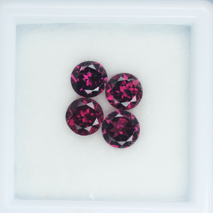 พลอยร้านเจมส์อินเลิฟ , GemInLove Gemstone