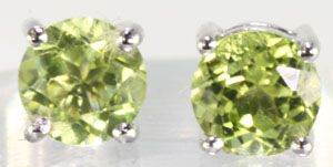Peridot earring